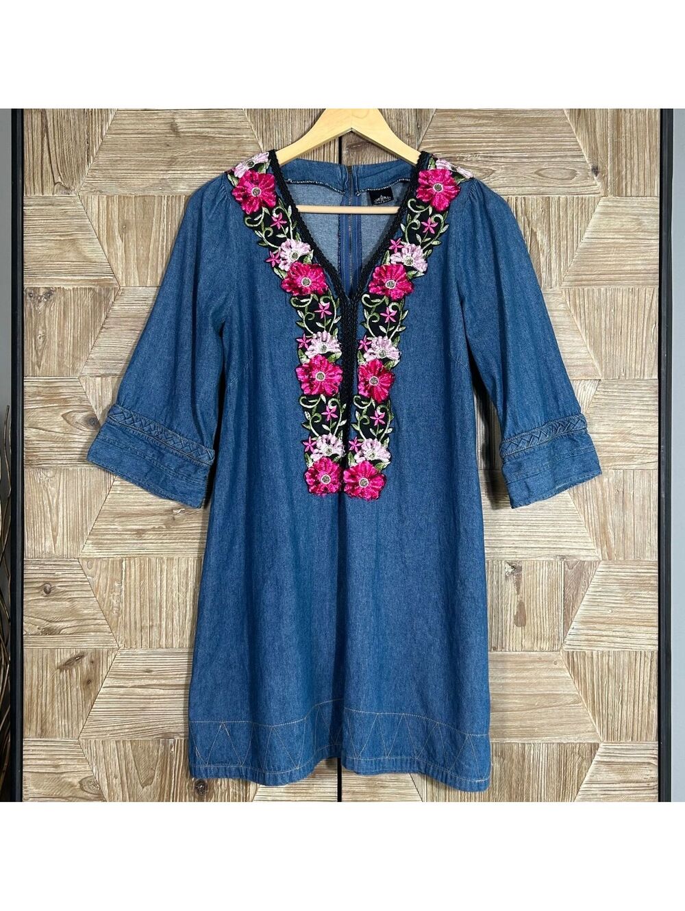 Sweet Rouge Boho Denim Floral Embroidered Mini Dress Tunic V Neck 3/4 Sleeve